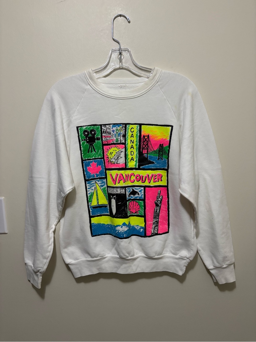 Vintage 1980s Vancouver Canada Souvenir Graphic Crewneck Sweatshirt White medium
